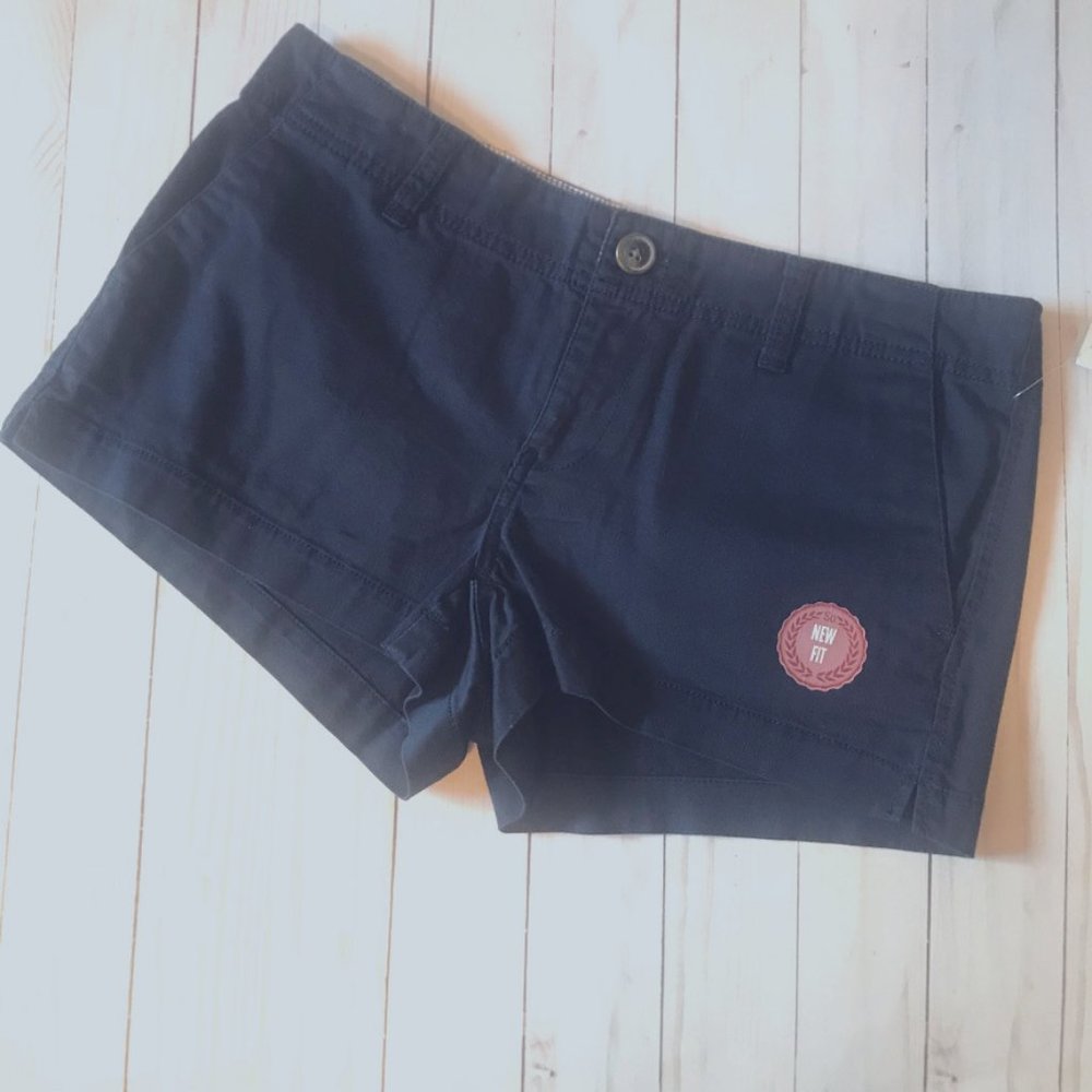 SO Fitted Low Rise Shortie Shorts Size 9 NWT